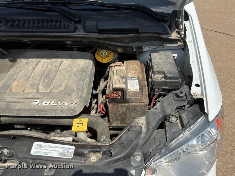 image for item EI5842 2018 Dodge Grand Caravan van
