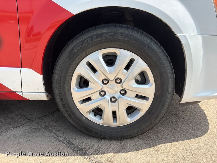 image for item EI5842 2018 Dodge Grand Caravan van