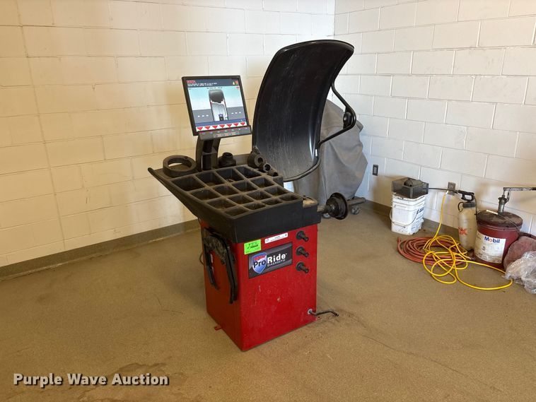 image for item EI5899 2014 Coats Proride diagnostic tire balancing machine