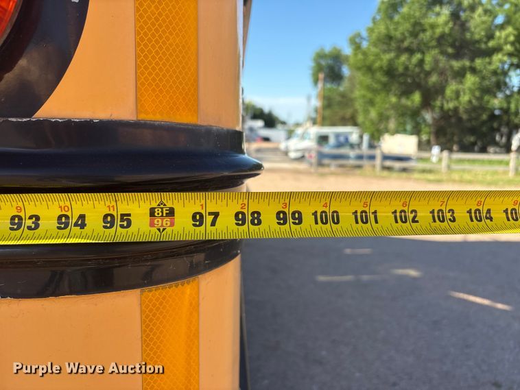 image for item EI5913 2001 GMC Savana school bus