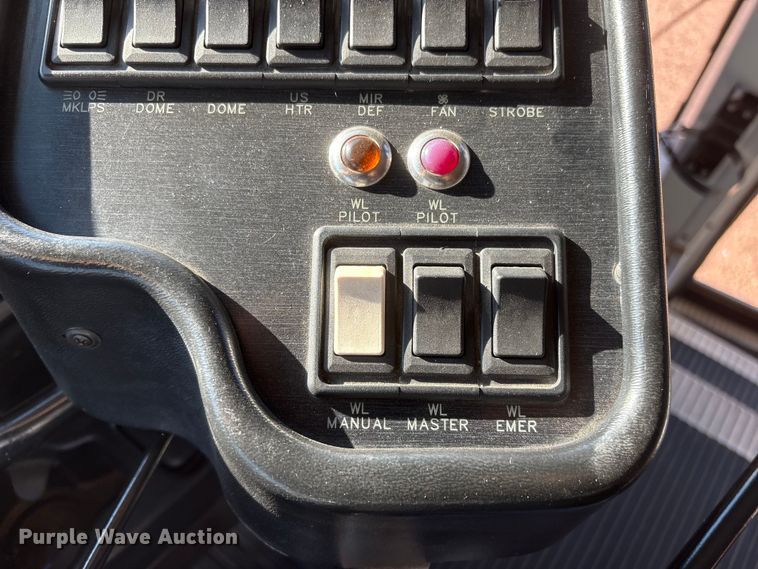 image for item EI5913 2001 GMC Savana school bus