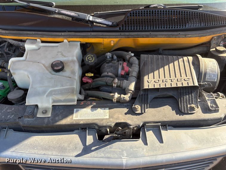 image for item EI5913 2001 GMC Savana school bus
