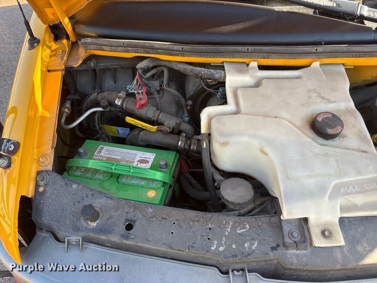 image for item EI5913 2001 GMC Savana school bus