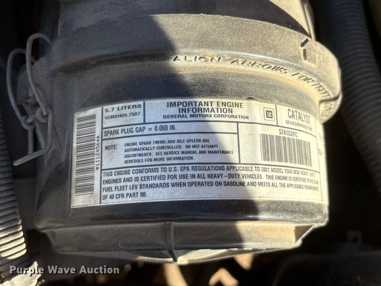 image for item EI5913 2001 GMC Savana school bus