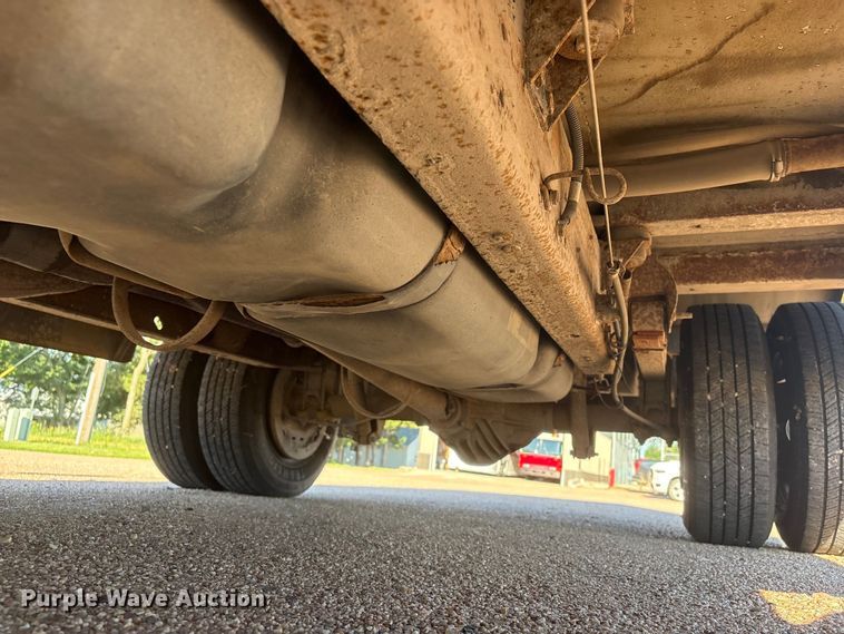 image for item EI5913 2001 GMC Savana school bus