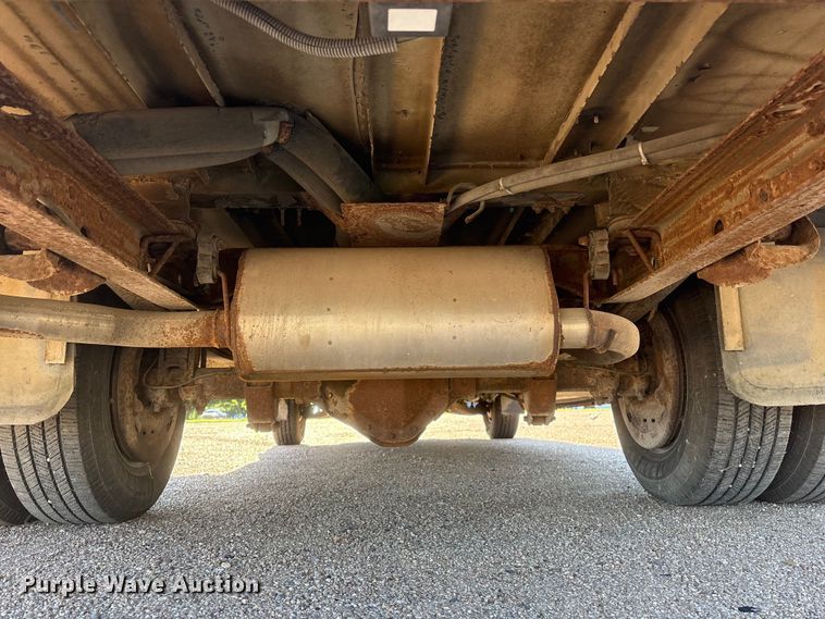 image for item EI5913 2001 GMC Savana school bus