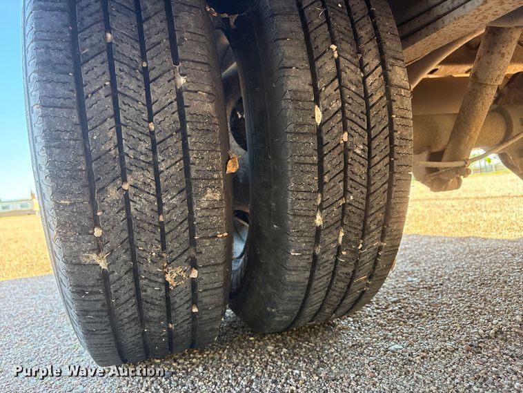 image for item EI5913 2001 GMC Savana school bus