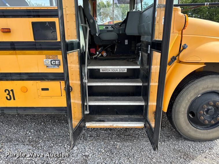 image for item EN0330 2014 IC PB105 school bus