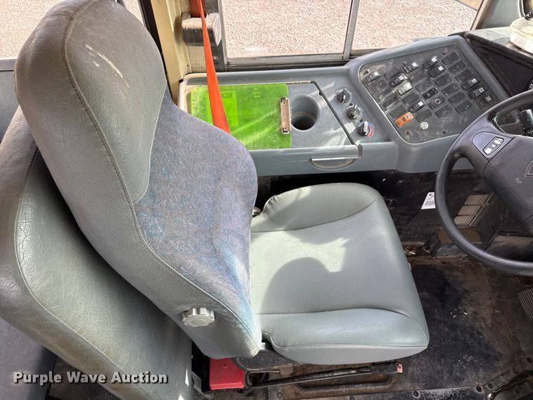 image for item EN0330 2014 IC PB105 school bus