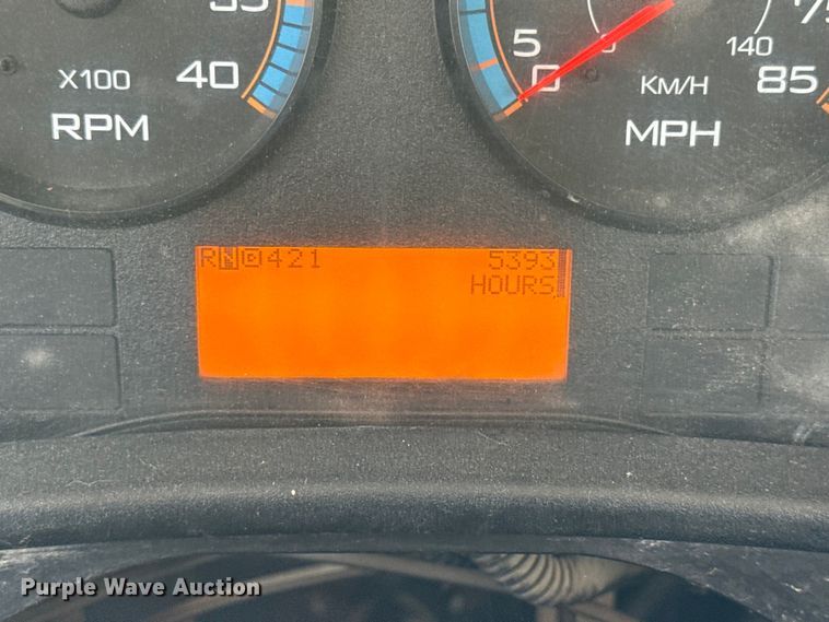 image for item EN0330 2014 IC PB105 school bus