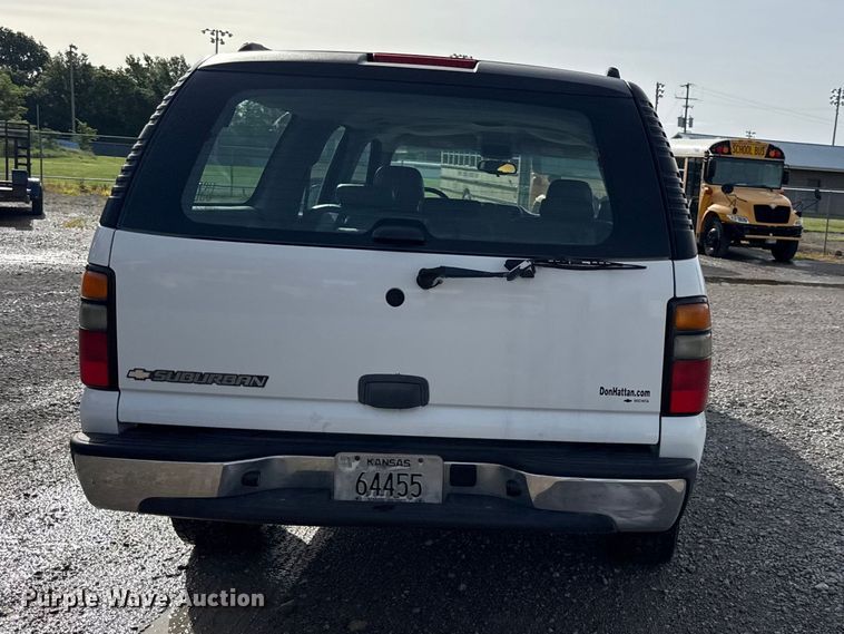 image for item EN0331 2006 Chevrolet Suburban 1500 SUV