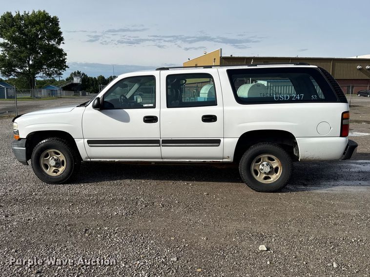 image for item EN0331 2006 Chevrolet Suburban 1500 SUV