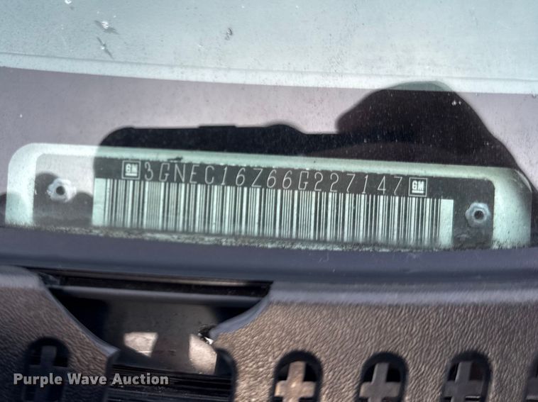 image for item EN0331 2006 Chevrolet Suburban 1500 SUV