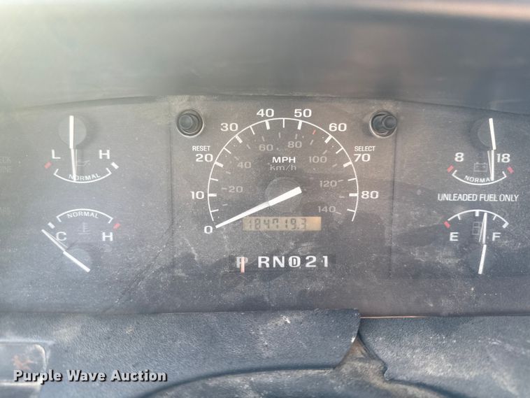 image for item EN0332 1994 Ford F150 XL pickup truck