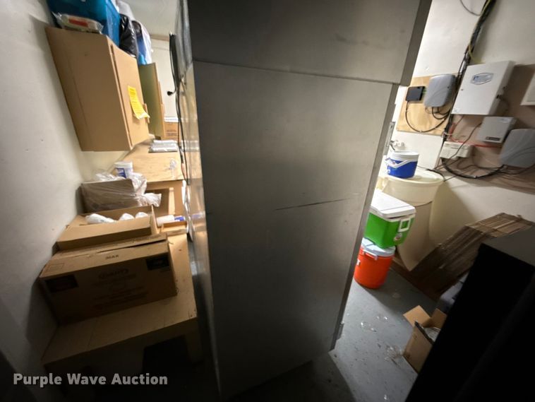 image for item EN0337 Victory refrigerator