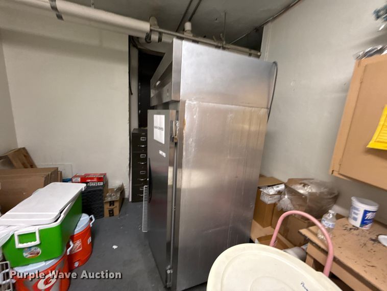 image for item EN0337 Victory refrigerator
