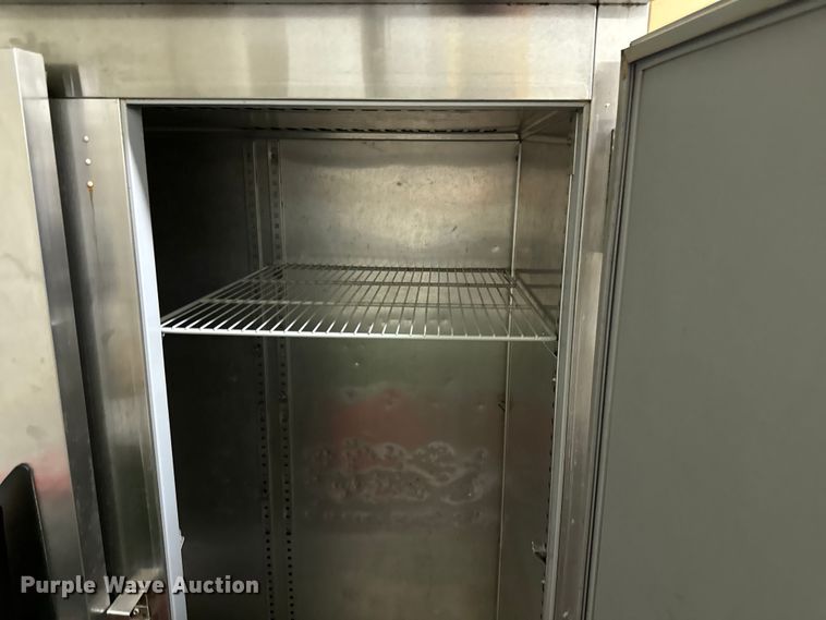 image for item EN0337 Victory refrigerator