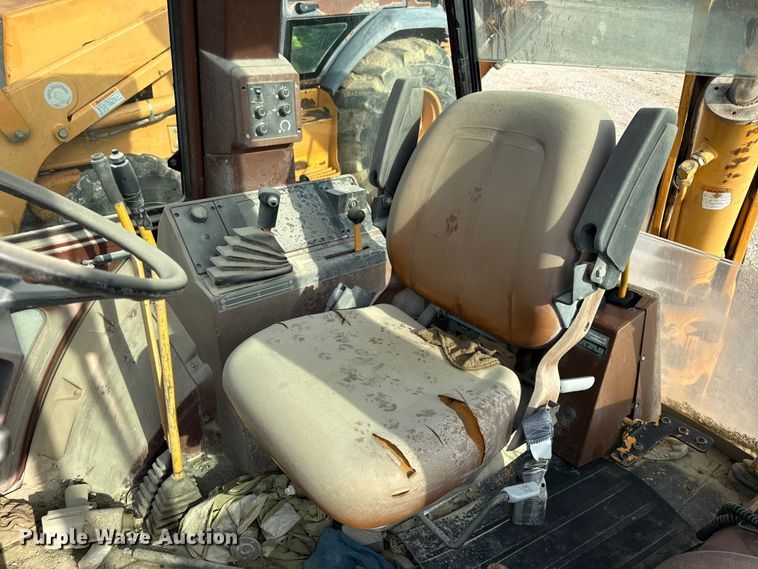 image for item EN0341 1994 Case 580 Super K backhoe