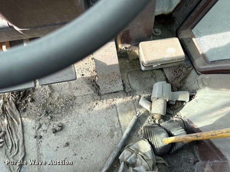 image for item EN0341 1994 Case 580 Super K backhoe