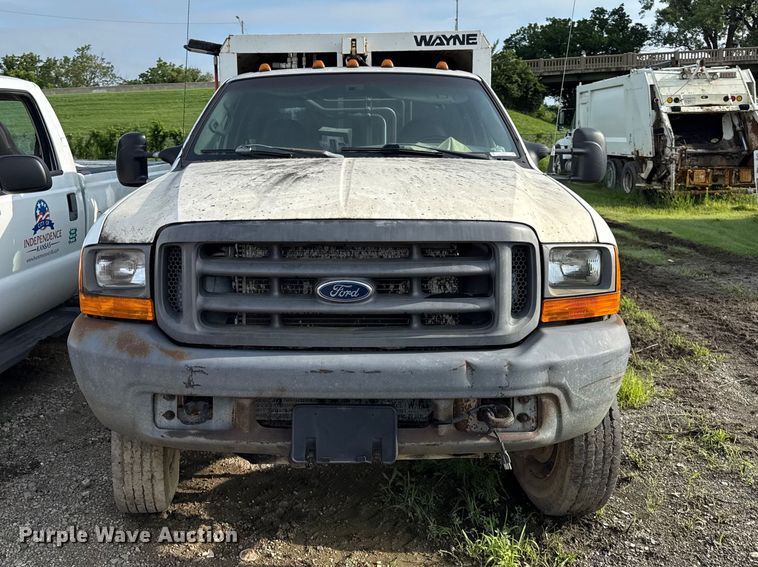 image for item EN0342 2000 Ford F450 Super Duty XL refuse truck