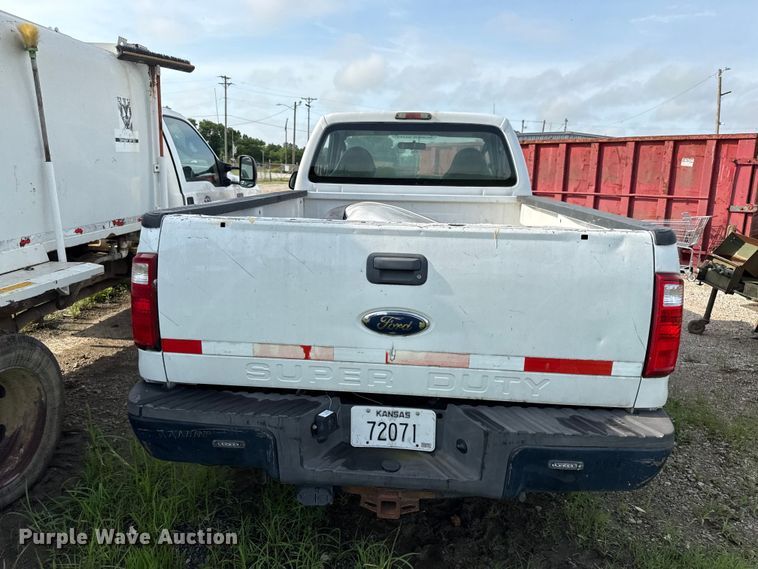 image for item EN0343 2008 Ford F250 Super Duty XL pickup truck