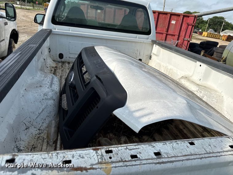 image for item EN0343 2008 Ford F250 Super Duty XL pickup truck