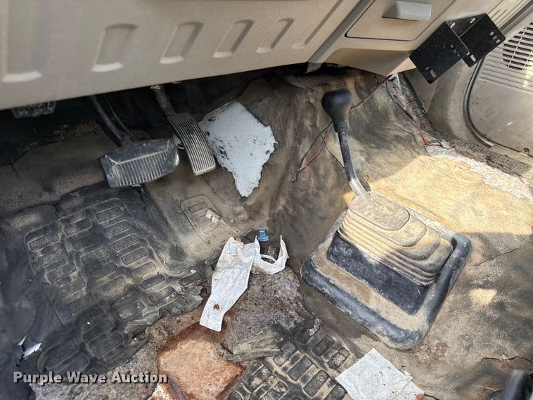 image for item EN0343 2008 Ford F250 Super Duty XL pickup truck