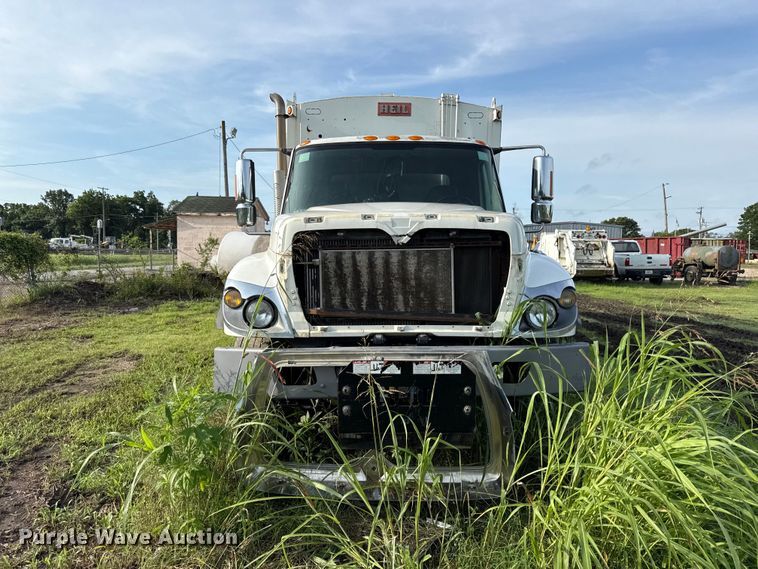 image for item EN0344 2013 International SF625 refuse truck