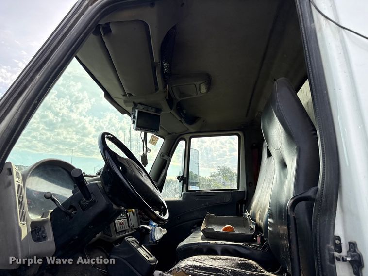 image for item EN0344 2013 International SF625 refuse truck