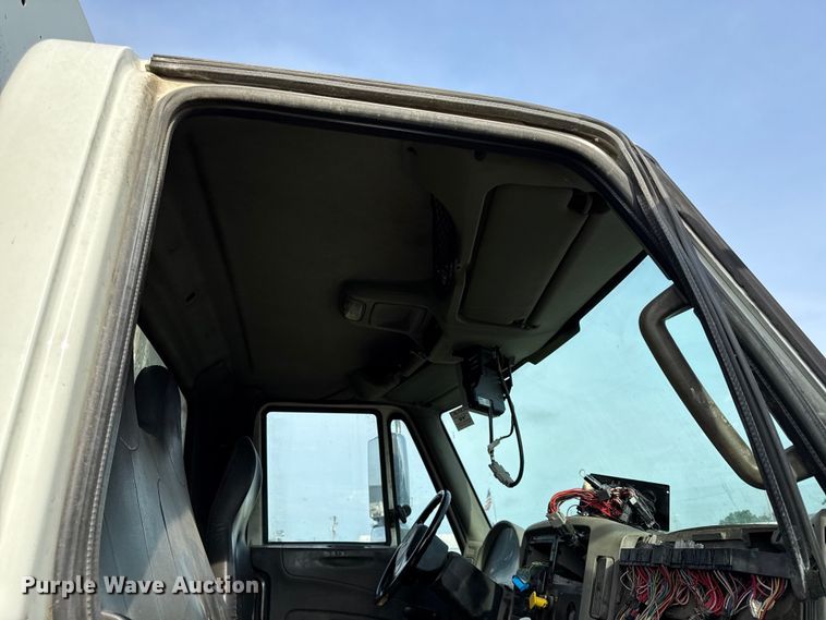 image for item EN0344 2013 International SF625 refuse truck