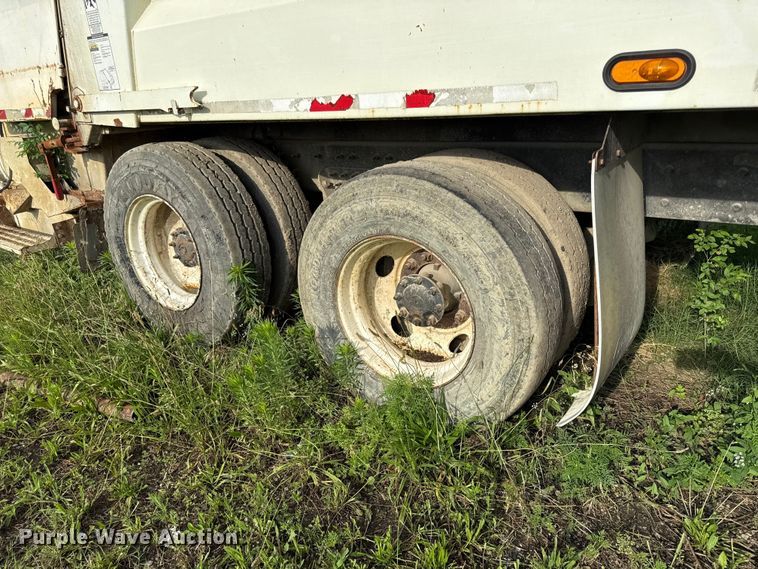 image for item EN0344 2013 International SF625 refuse truck