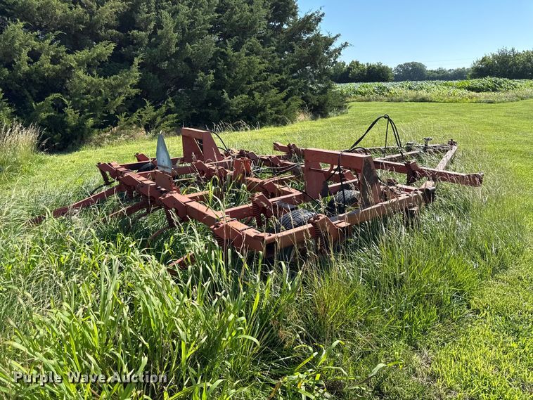 image for item EN0410 Field cultivator 