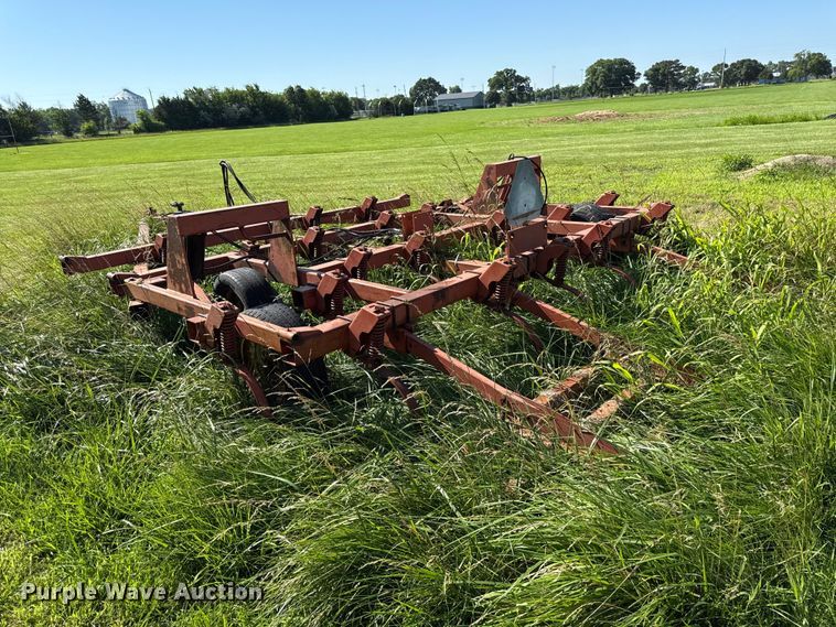 image for item EN0410 Field cultivator 