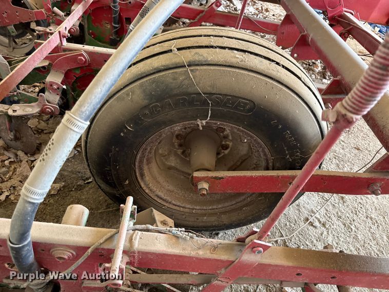 image for item EN0413 International 400 Cyclo Air planter