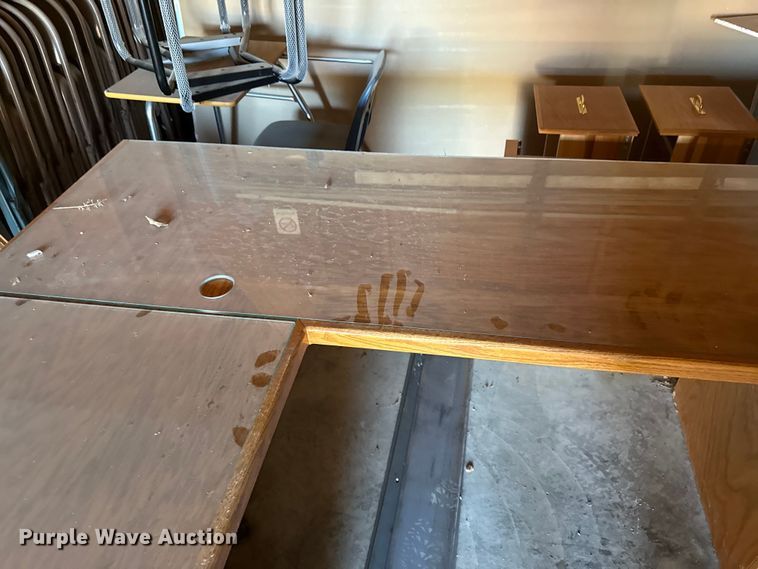image for item EN0414 Desk