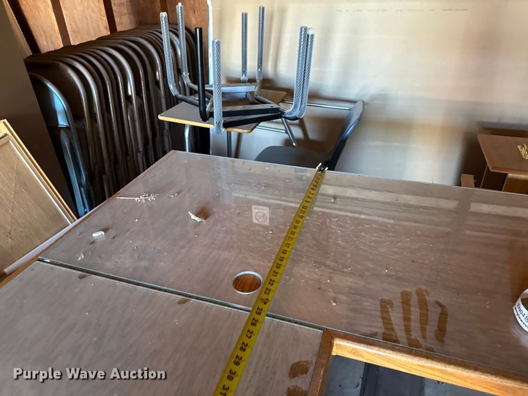 image for item EN0414 Desk