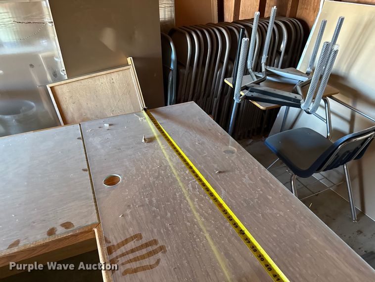 image for item EN0414 Desk