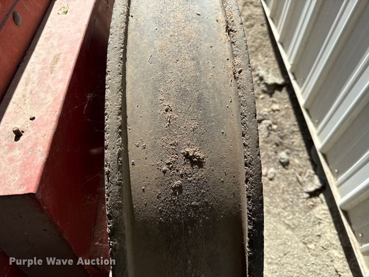 image for item EN0415 International 510 grain drill