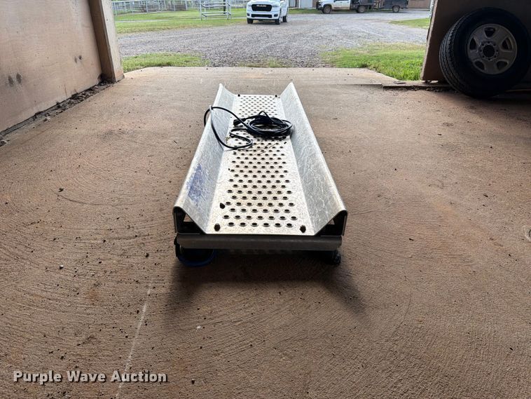 image for item EQ8016 Tru Test livestock scale