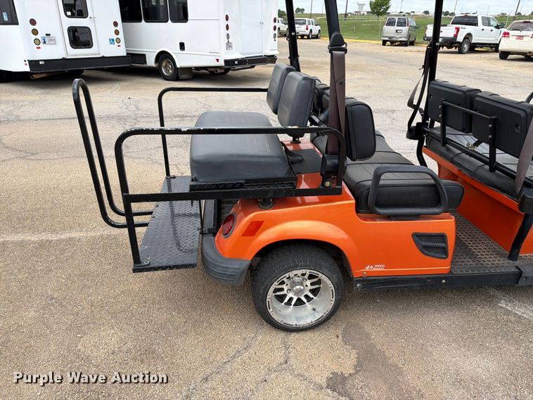 image for item EQ8019 2010 Tomberlin Automotive Group golf cart