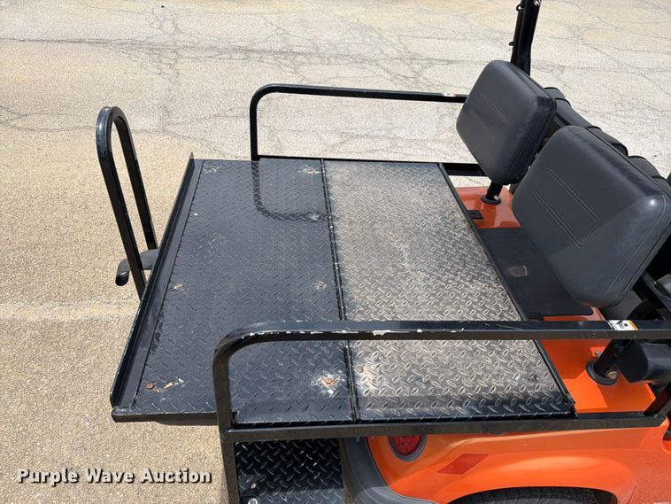 image for item EQ8019 2010 Tomberlin Automotive Group golf cart