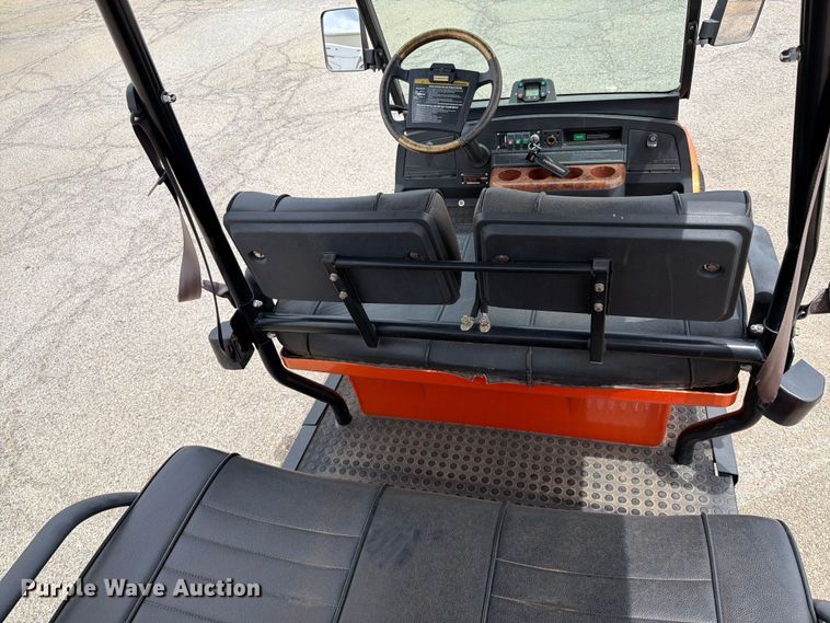 image for item EQ8019 2010 Tomberlin Automotive Group golf cart