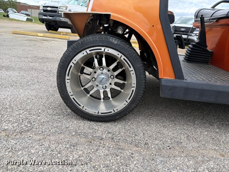 image for item EQ8019 2010 Tomberlin Automotive Group golf cart