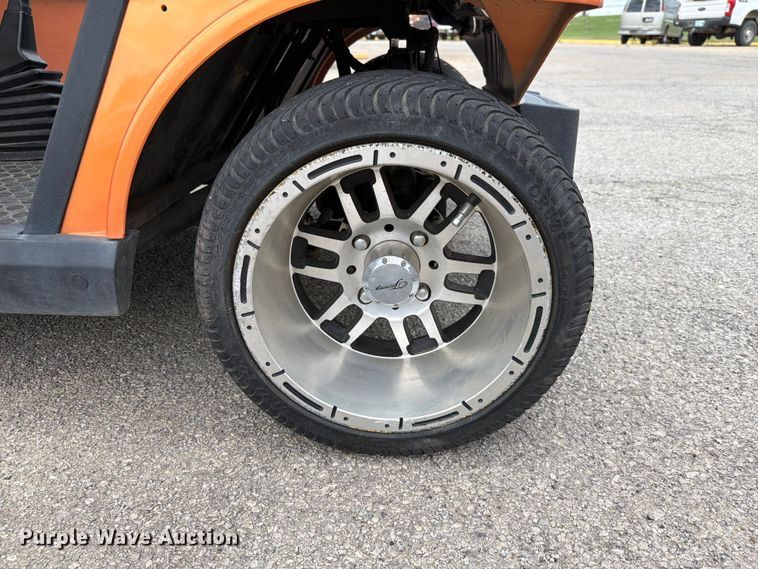 image for item EQ8019 2010 Tomberlin Automotive Group golf cart