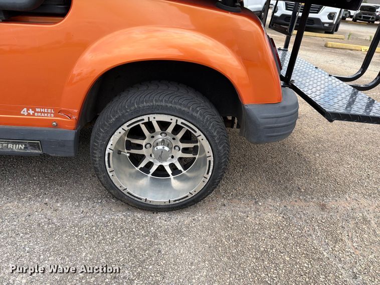 image for item EQ8019 2010 Tomberlin Automotive Group golf cart