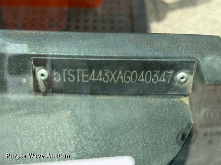 image for item EQ8019 2010 Tomberlin Automotive Group golf cart