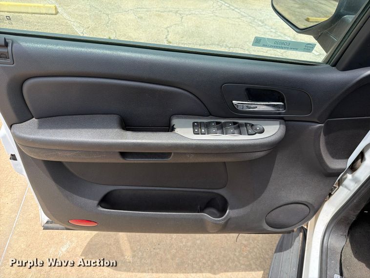 image for item EQ8020 2008 Chevrolet Tahoe SUV