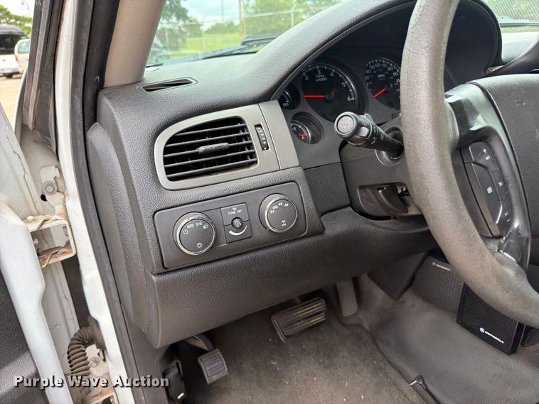 image for item EQ8020 2008 Chevrolet Tahoe SUV