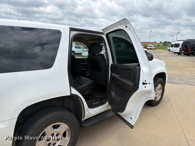image for item EQ8020 2008 Chevrolet Tahoe SUV