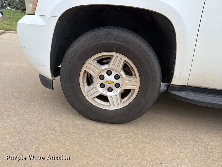 image for item EQ8020 2008 Chevrolet Tahoe SUV